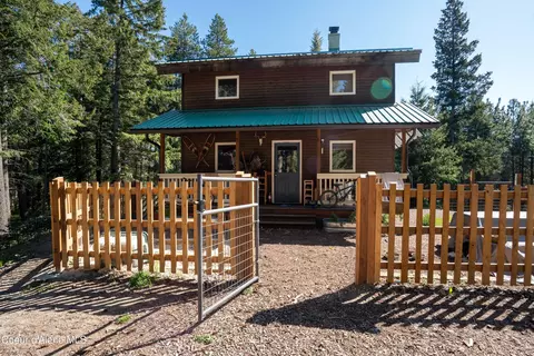 450 Coyote Way, Bonners Ferry, ID 83805