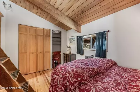 Bedroom - 226 Mogul Hill Rd Building 3 Rd #1, Sandpoint, ID 83864 photo 1 of 4