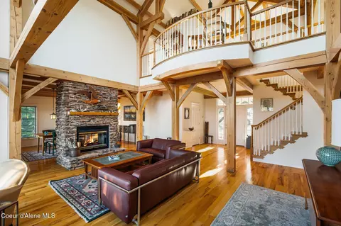 Living - 1175 Eureka Rd, Sagle, ID 83860 photo 4 of 4
