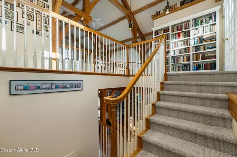 Entry Way - 1175 Eureka Rd, Sagle, ID 83860 photo 2 of 7