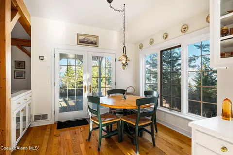 Dining - 1175 Eureka Rd, Sagle, ID 83860 photo 3 of 3