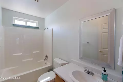 Bath - 316 W 6th Ave, Clark Fork, ID 83811 photo 3 of 3