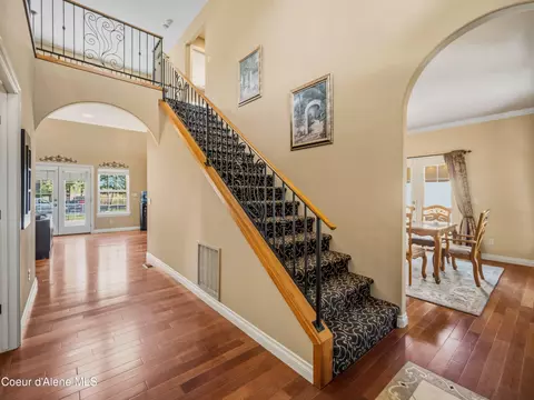 Entry Way - 4231 E Burchell Dr, Hayden, ID 83835 photo 2 of 9