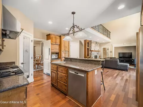 Kitchen - 4231 E Burchell Dr, Hayden, ID 83835 photo 4 of 5