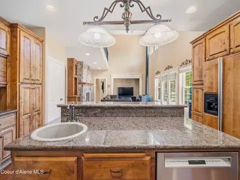 Kitchen - 4231 E Burchell Dr, Hayden, ID 83835 photo 3 of 5