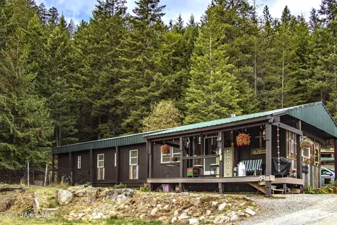 1464 Hulett Hill Dr, Sandpoint, ID 83864