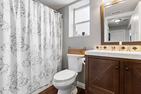 Bath - 315 E Titanium Ct, Post Falls, ID 83854 photo 1 of 3