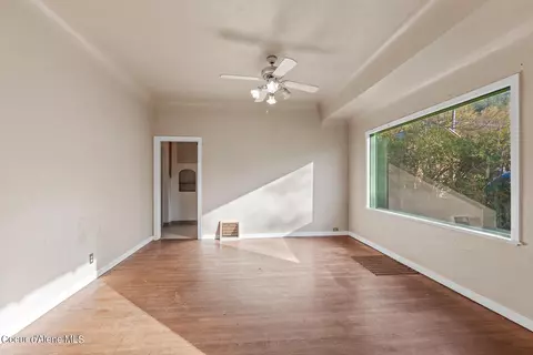Living - 121 Kellogg Ave, Kellogg, ID 83837 photo 4 of 4