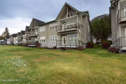 46700 Highway 200 # 302, Hope, ID 83836