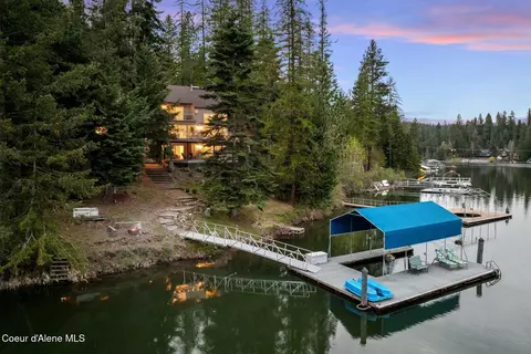 15796 N Shenandoah Dr, Hayden, ID 83835