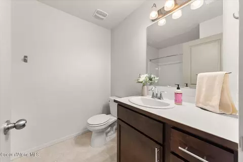 Bath - 1526 N Minam Loop, Post Falls, ID 83854 photo 3 of 3