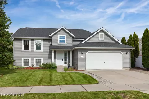 8178 N Coolin Dr, Hayden, ID 83835