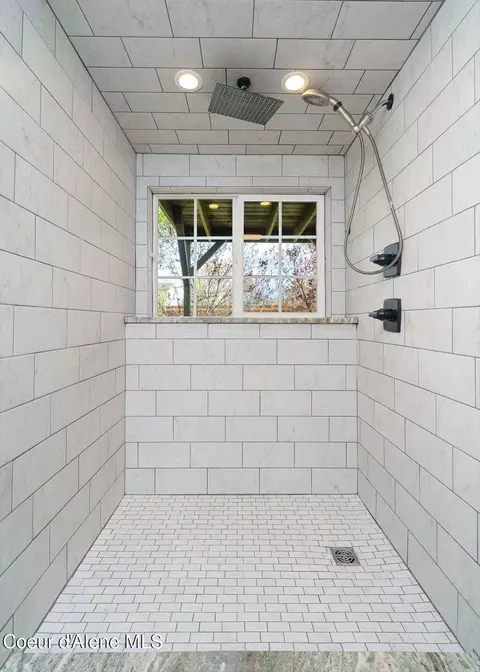 Bath - 1879 E Prairieview Dr, Post Falls, ID 83854 photo 3 of 5