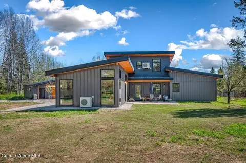 Exterior - 10130 W Pine St, Sandpoint, ID 83864 photo 9 of 11