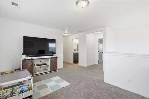 Entry Way - 1074 E Allenby Ave, Post Falls, ID 83854 photo 4 of 4