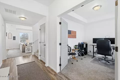 Entry Way - 1074 E Allenby Ave, Post Falls, ID 83854 photo 1 of 4