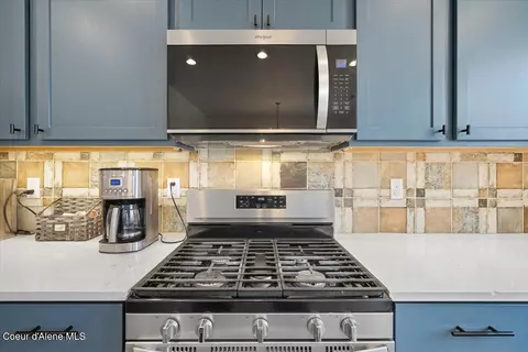 Kitchen - 1074 E Allenby Ave, Post Falls, ID 83854 photo 3 of 4