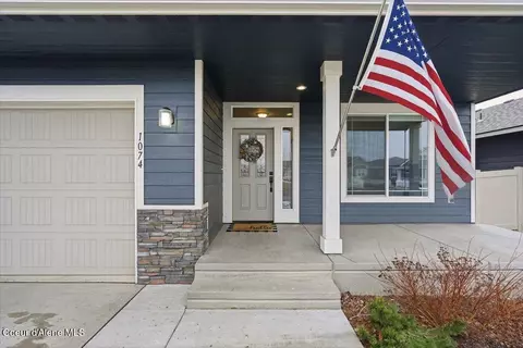 Exterior - 1074 E Allenby Ave, Post Falls, ID 83854 photo 4 of 9