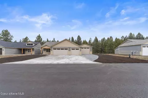 880 E Valley St S, Oldtown, ID 83822