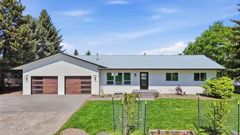 1525 W Miles Ave, Hayden, ID 83835