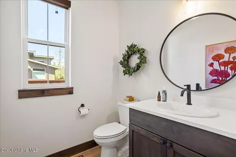 Bath - 207 Madera Dr, Sandpoint, ID 83864 photo 1 of 10