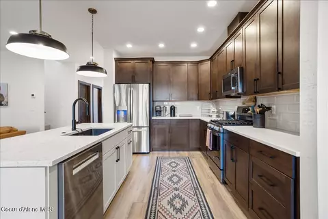 Kitchen - 207 Madera Dr, Sandpoint, ID 83864 photo 3 of 8