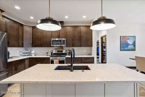 Kitchen - 207 Madera Dr, Sandpoint, ID 83864 photo 6 of 8