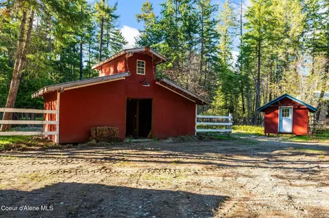 Exterior - 883 Mountain View Rd, Clark Fork, ID 83811 photo 8 of 13