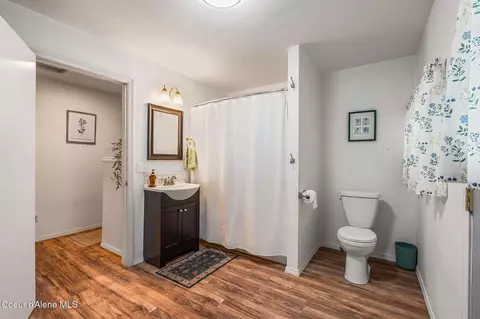Bath - 883 Mountain View Rd, Clark Fork, ID 83811 photo 5 of 5