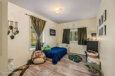 Bedroom - 883 Mountain View Rd, Clark Fork, ID 83811 photo 7 of 7
