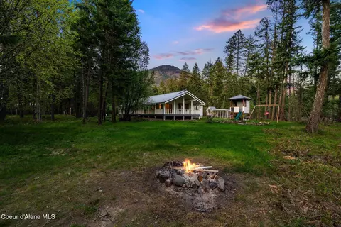 Exterior - 883 Mountain View Rd, Clark Fork, ID 83811 photo 2 of 13