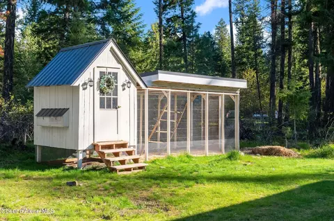 Exterior - 883 Mountain View Rd, Clark Fork, ID 83811 photo 6 of 13