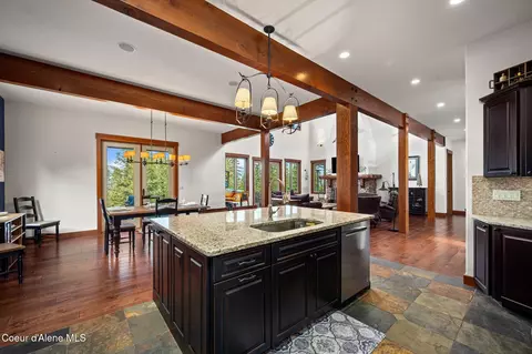 Kitchen - 645 Eagle Crest Dr, Sagle, ID 83860 photo 3 of 5