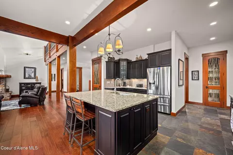 Kitchen - 645 Eagle Crest Dr, Sagle, ID 83860 photo 2 of 5