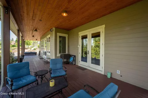 Exterior - 645 Eagle Crest Dr, Sagle, ID 83860 photo 11 of 27