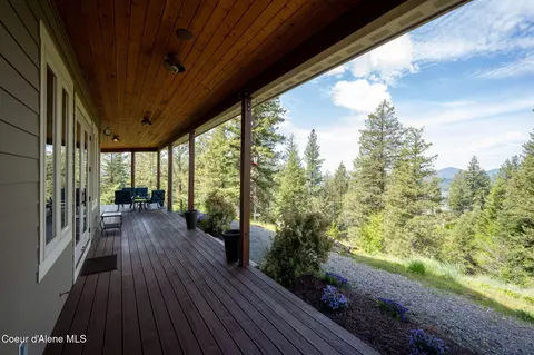 Exterior - 645 Eagle Crest Dr, Sagle, ID 83860 photo 10 of 27