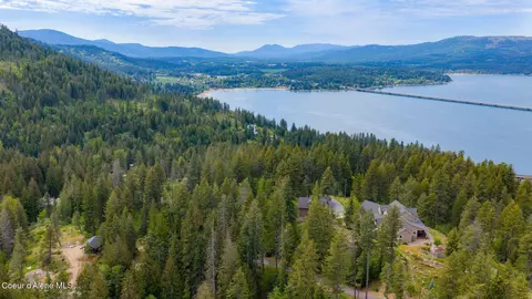 View/Area - 645 Eagle Crest Dr, Sagle, ID 83860 photo 8 of 12