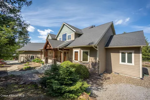 Exterior - 645 Eagle Crest Dr, Sagle, ID 83860 photo 4 of 27