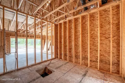 Entry Way - B1l1 Sylvan Rd, Athol, ID 83801 photo 6 of 7