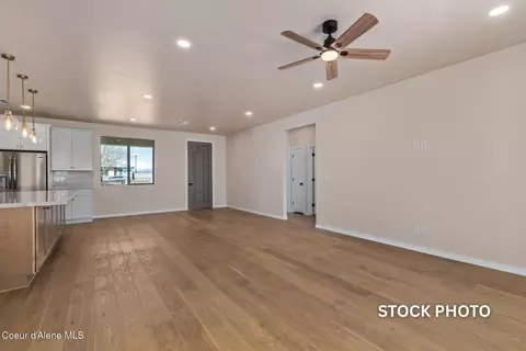 Living - B1l1 Sylvan Rd, Athol, ID 83801 photo 2 of 3