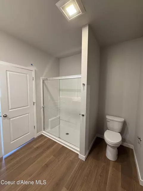 Bath - 5339 E Aquila Ave, Post Falls, ID 83854 photo 3 of 3