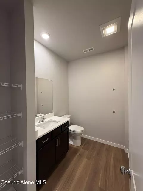 Bath - 5339 E Aquila Ave, Post Falls, ID 83854 photo 1 of 3