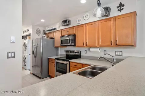 Kitchen - 3379 E Brownstone Ct, Post Falls, ID 83854 photo 2 of 2