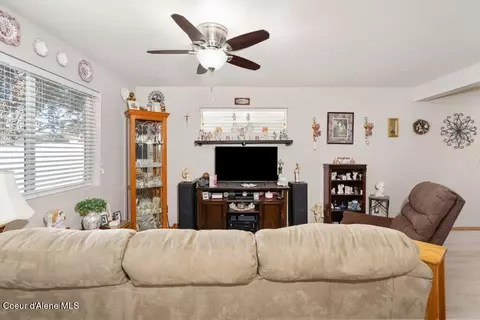 Living - 3379 E Brownstone Ct, Post Falls, ID 83854 photo 2 of 2