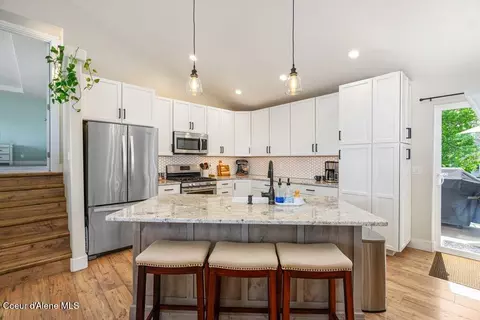 Kitchen - 8299 N Raspberry Ln, Hayden, ID 83835 photo 2 of 5