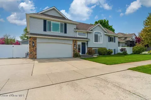 Exterior - 8299 N Raspberry Ln, Hayden, ID 83835 photo 3 of 6