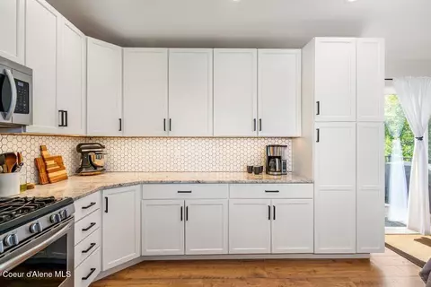 Kitchen - 8299 N Raspberry Ln, Hayden, ID 83835 photo 5 of 5