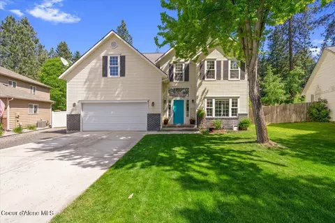 8521 N Audubon Dr, Hayden, ID 83835