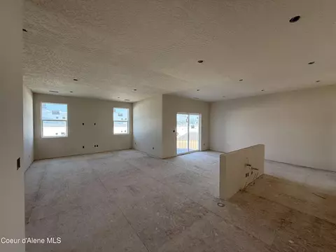 Living - 5303 E Aquila Ave, Post Falls, ID 83854 photo 1 of 5