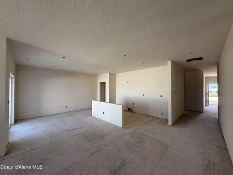 Living - 5303 E Aquila Ave, Post Falls, ID 83854 photo 2 of 5